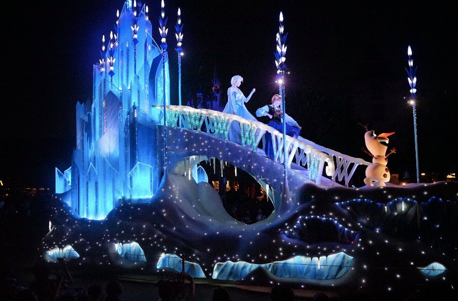  東京迪士尼樂園 夜間遊行表演 冰雪奇緣